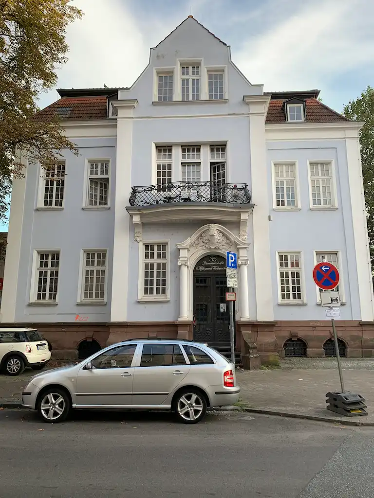 Bild zur Anfahrt zu Bismarckstrasse 30